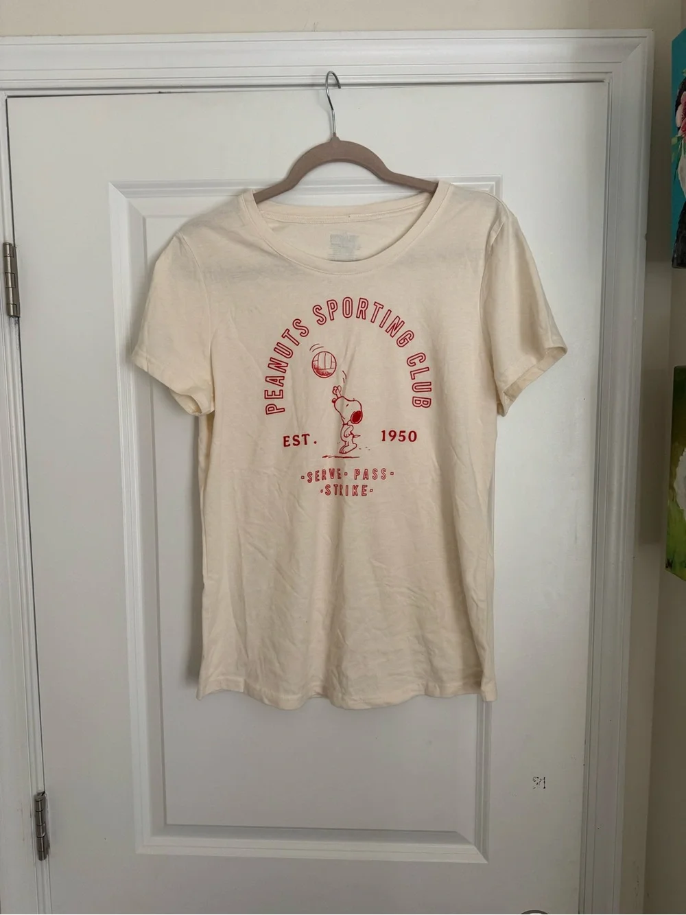 Peanuts Snoopy volleyball tshirt size L - Picture 1 of 3